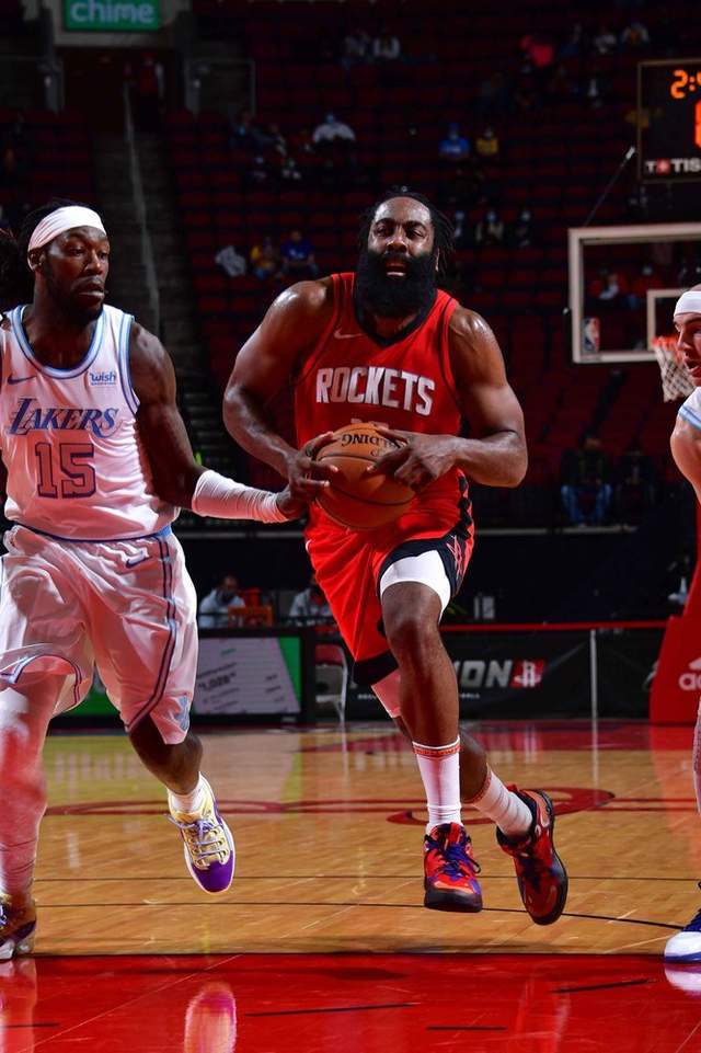 九游下载安装-独行侠淘汰快船欧文赛后采访视频完整