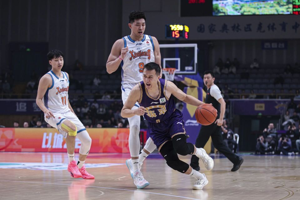 北控队遭遇广东男篮猛攻,失利落后怎么办